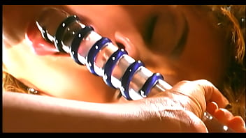 This bitch loves the tropical islands