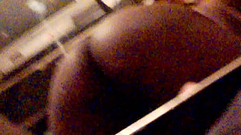 See dat pussy from da back