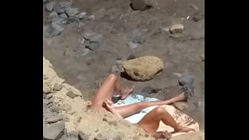 Tocamientos en la playa