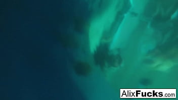 Hot babes have some fun