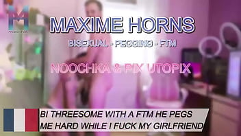 Double pénétration de plaisir je glisse entre leurs deux chattes en feu pixutopix et noochka2 me supplient de l