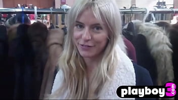 Sexy babe exposed amazing big ass