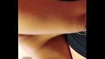 Me encanta cuando mi esposo llega y uso mi cuerpo para atenderlo rico