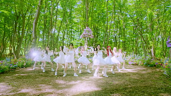 Flip That Official Mv Loona thumbnail