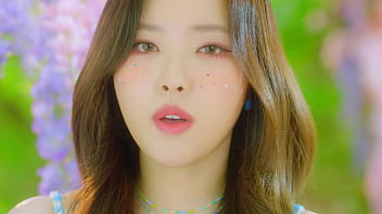 Flip That Official Mv Loona thumbnail