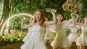 Flip that official mv loona