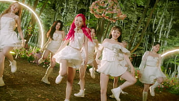 Flip that official mv loona