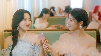 Flip That Official Mv Loona thumbnail