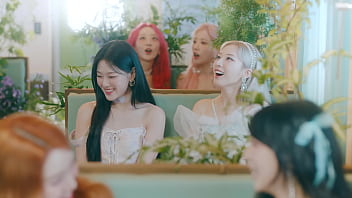 Flip That Official Mv Loona thumbnail