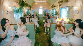 Flip that official mv loona