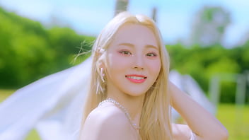 Flip that official mv loona