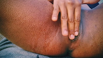 Close up an the car masturb