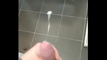 Corridon en el baño