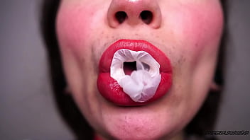 Lush lips & bubblegum