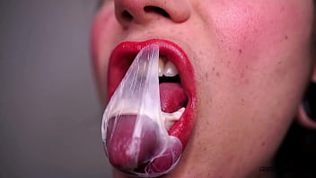 Lush lips & bubblegum