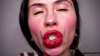 Lush lips & bubblegum