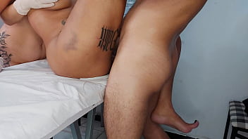 Doutor emoções à flor da duplo encontro com enfermeiras