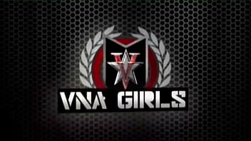 Sar4 jay finger fucks that pussy she plays with her biggest dildo