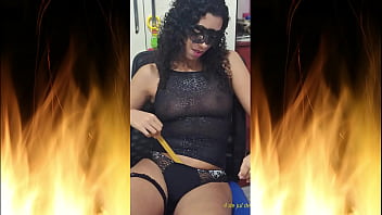 Hot oral sex in the bathroom