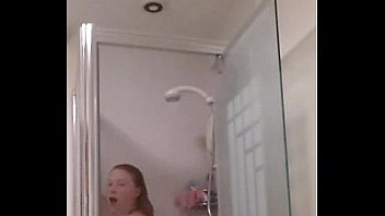 Exgf fingers in shower