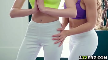 Ariana marie and nicole aniston shares with a big dick