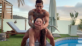 Oiled massage and rough sex in the swimming pool