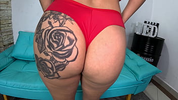 Masturbação com os pés e punheta