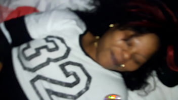 Ebony women gives good head