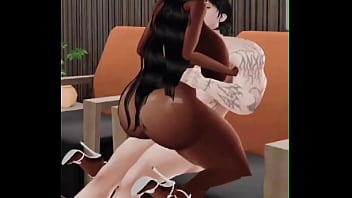 Ela ama fazer barulho com seu rabo grande