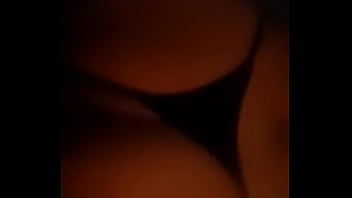 Loquita de perrito con su tanga