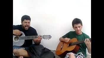 Preto bom acústico baratas grávidas
