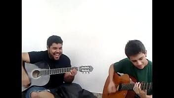Preto bom acústico baratas grávidas