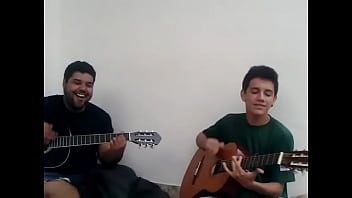 Preto bom acústico baratas grávidas