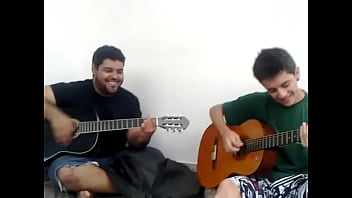 Preto bom acústico baratas grávidas
