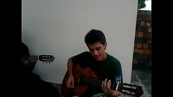 Preto bom acústico baratas grávidas