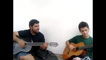 Preto bom acústico baratas grávidas