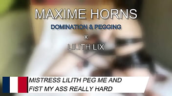 Attaché dominé pénétré elle s’occupe de moi comme je l’adore un gode immense des claques des coups de