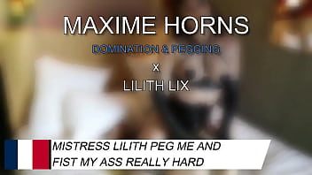 Attaché dominé pénétré elle s’occupe de moi comme je l’adore un gode immense des claques des coups de