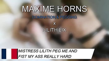 Attaché dominé pénétré elle s’occupe de moi comme je l’adore un gode immense des claques des coups de