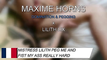 Attaché dominé pénétré elle s’occupe de moi comme je l’adore un gode immense des claques des coups de