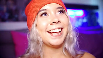 Valentina The University Girl Lives To Have Her Mouth Filled With Cum Her Lips Always Ready For The Next Dick thumbnail