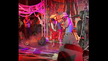 545lbs at a halloween deadlift competition