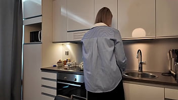 Fucking my curvy stepmom when we are alone at home