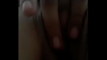 Alguien que me ayude a quitarme esta calentura