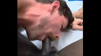 Tão bom mama engasgam um pirocão até chora ganhar leite