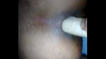 Morena levando pica no cu