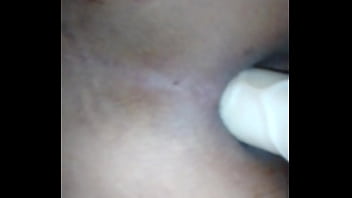 Morena levando pica no cu