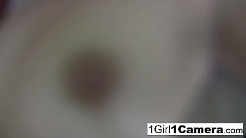 Hot babe masturbates