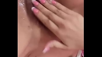 Masturbación termina en squirt
