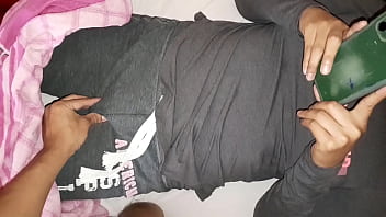 Mi novia me envió este video mientras estoy trabajando espero ella lo haya disfrutado con otro tipo